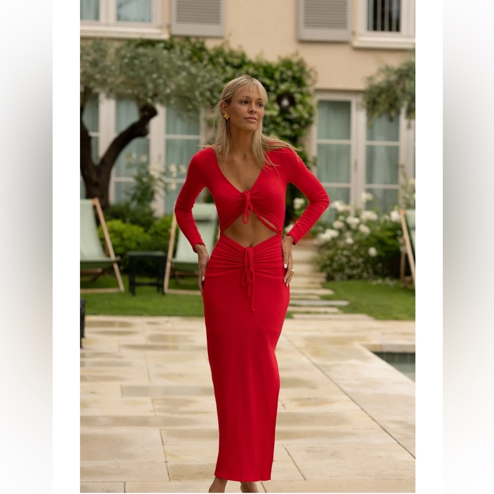 Shiloh Ruched Maxi Dress — Scarlet